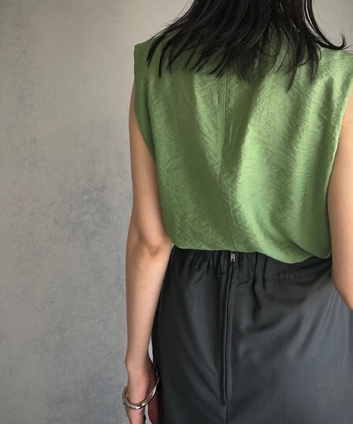 &g'aime（アンジェム）の「【&g’aime】しわ加工ノースリーブブラウス（シャツ/ブラウス・レディース・ブラック/ホワイト/グリーン・FREE）」の5枚目の写真