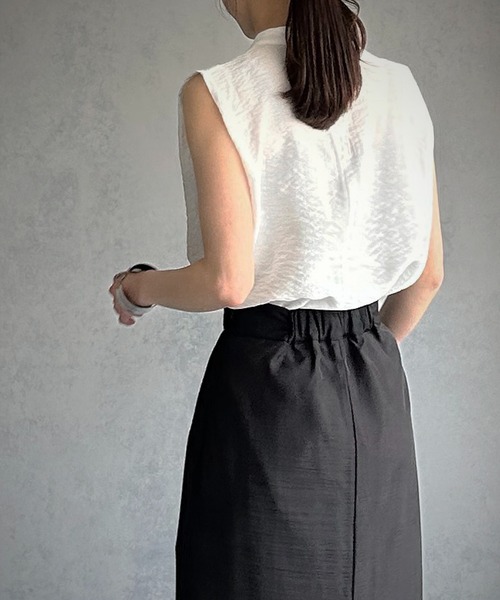 &g'aime（アンジェム）の「【&g’aime】しわ加工ノースリーブブラウス（シャツ/ブラウス・レディース・ブラック/ホワイト/グリーン・FREE）」の13枚目の写真