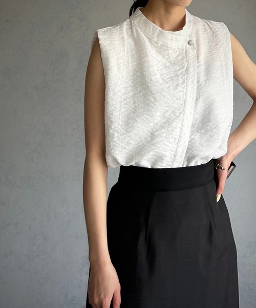 &g'aime（アンジェム）の「【&g’aime】しわ加工ノースリーブブラウス（シャツ/ブラウス・レディース・ブラック/ホワイト/グリーン・FREE）」の10枚目の写真