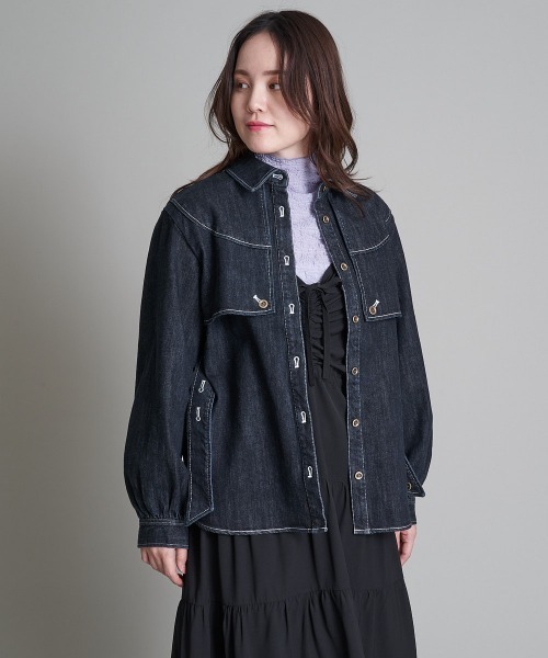 A de a.v.v（アードアー・ヴェ・ヴェ）の「ウエスタン風デニムブラウス（シャツ/ブラウス・レディース・ネイビー/ブルー・38/36）」の4枚目の写真