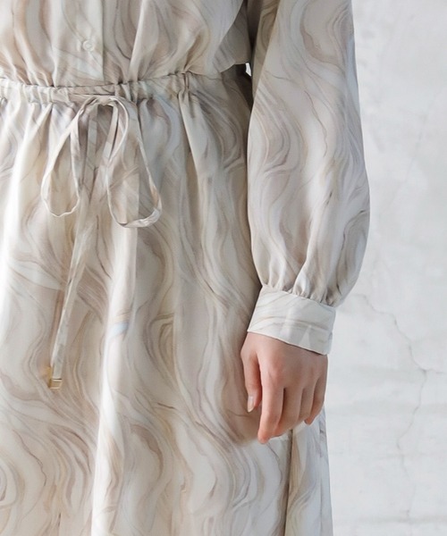 Emilyan（エミリアン）の「【手洗いできる♪】ウエストシャーリングリボン・マーブルプリントワンピース（ワンピース・レディース・ライトブルー/ライトイエロー/ライトパープル・9号）」の19枚目の写真