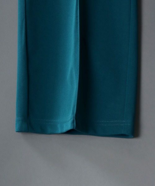 SITRY(シトリー)の「amundsen center pin tuck pants/梨地織り センター ピンタックパンツ(スラックス・メンズ・ブラック/ターコイズブルー/ブラウン/チャコールグレー・L/M/LL)」の5枚目の写真