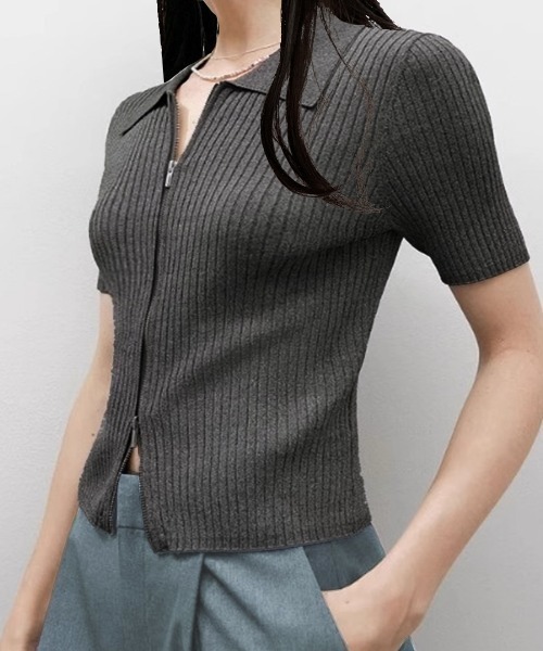 PRIVATE BEACH(プライベートビーチ)の「ダブルファスナークロップド丈半袖トップス(Tシャツ/カットソー・レディース・ブラック/ブルー/ホワイト/グリーン/ピンク/オレンジ/ラベンダー/カーキ/ダークグレー/ブラウン・FREE)」の3枚目の写真