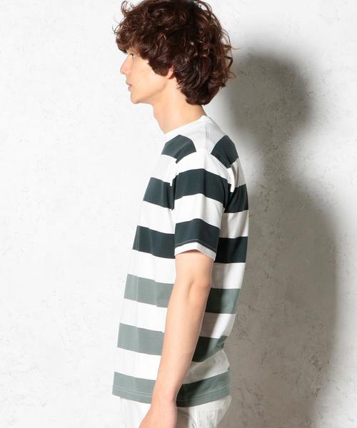 green label relaxing（グリーンレーベルリラクシング）の「GRADATION WIDE BORDER SS Tシャツ（Tシャツ/カットソー・メンズ・ブラック/ダークグリーン/ネイビー・MEDIUM/LARGE/X-LARGE/SMALL）」の13枚目の写真