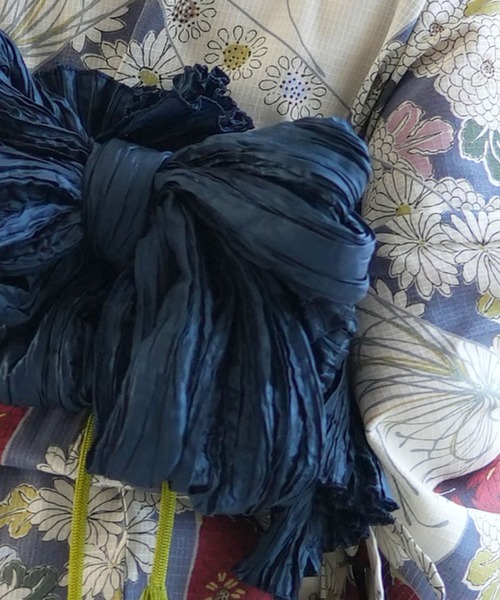 utatane(ウタタネ)の「ジュニア浴衣3点セット ひよこ商店 マーガレットブルー裂取文(浴衣・キッズ・ブルー・140cm/150cm)」の2枚目の写真