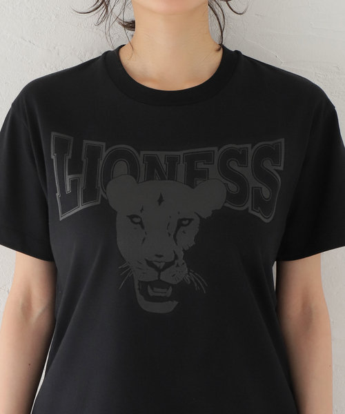 HARDY NOIR（アルディーノアール）の「LIONESSプリントTシャツ（Tシャツ/カットソー・レディース・ブラック・FREE）」の14枚目の写真