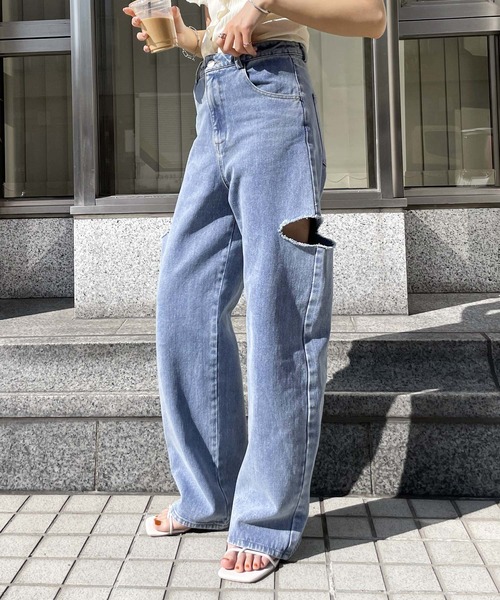 Chillfar（チルファー）の「ダメージワイドデニムパンツ（デニムパンツ・レディース・ライトブルー/ブラック/アイボリー/ブルー系/ブラック系/ホワイト系・MEDIUM/LARGE）」の6枚目の写真