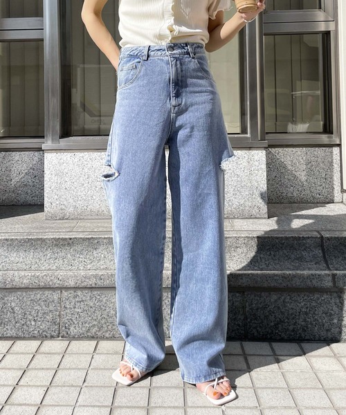 Chillfar（チルファー）の「ダメージワイドデニムパンツ（デニムパンツ・レディース・ライトブルー/ブラック/アイボリー/ブルー系/ブラック系/ホワイト系・MEDIUM/LARGE）」の7枚目の写真