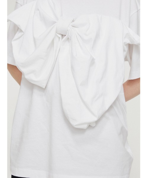 JNBY(ジェーエヌビーワイ)の「Bow-embellished Cotton T-shirt(Tシャツ/カットソー・レディース・ブラック/ホワイト・36/38/40)」の13枚目の写真