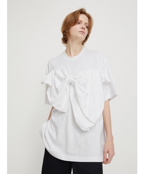 JNBY(ジェーエヌビーワイ)の「Bow-embellished Cotton T-shirt(Tシャツ/カットソー・レディース・ブラック/ホワイト・36/38/40)」の19枚目の写真