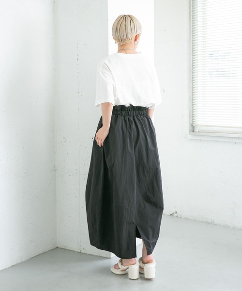 KBF（ケイビーエフ）の「バルーンロングスカート（スカート・レディース・チャコールグレー/ブラック/オフホワイト・ONE）」の17枚目の写真