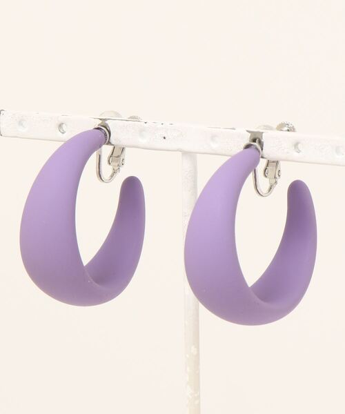 Fun & Daily(ファンアンドデイリー)の「F&D : カラーカールイヤリング(イヤリング・レディース・ホワイト/ブラック/ピンク/オレンジ/ブルー/パープル/レッド/ブルーグリーン・FREE)」の20枚目の写真