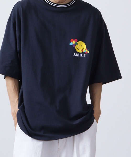 SMILEY FACE(スマイリーフェイス)の「SMILEY FACE オーバーサイズ リブライン半袖Tシャツ(Tシャツ/カットソー・レディース・マスタード/ネイビー/グリーン/オフホワイト・M/L)」の20枚目の写真