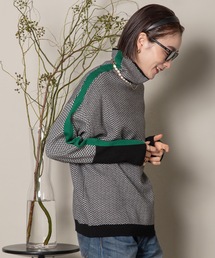 MHBG TOKYO（エムエイチビージートーキョー）の「サイドライン　ヘリンボーン　ハイネックニット（ニット/セーター）」