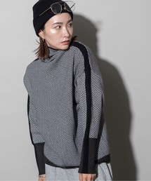 MHBG TOKYO（エムエイチビージートーキョー）の「サイドライン　ヘリンボーン　ハイネックニット（ニット/セーター）」