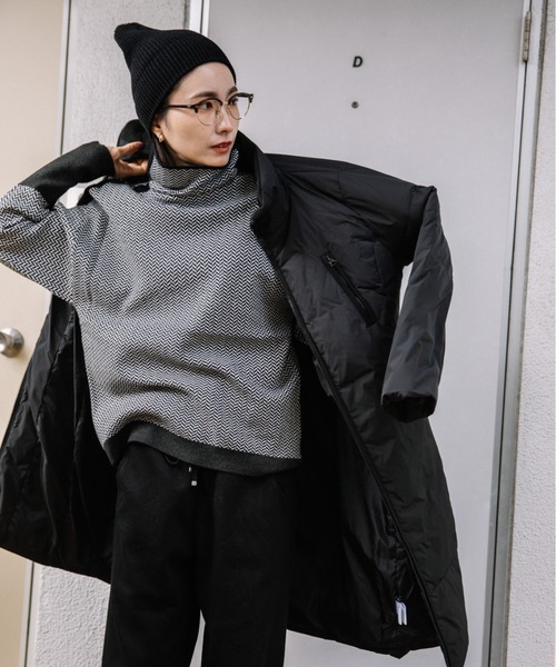 lodie(ロディ)の「サイドライン ヘリンボーン ハイネックニット(ニット/セーター・レディース・グリーン/レッド/オレンジ/オフホワイト/ブルー/イエロー/ブラック・FREE)」の20枚目の写真