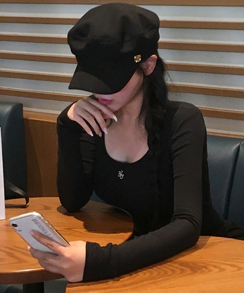 BEIDELLI（ベイデリー）の「[BELLIDE MADE] ワンポイント刺繍Uネック長袖Tシャツ（Tシャツ/カットソー・レディース・ネイビー/ホワイト/ブラック/グレー/カーキ・FREE）」の14枚目の写真