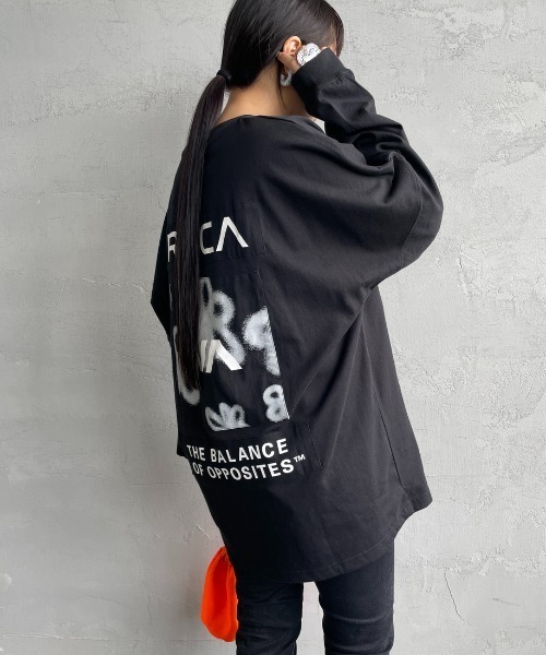 RVCA（ルーカ）の「[RVCA/ルーカ] HI SPEED FLORAL バックグラフィック ロングスリーブTシャツ（Tシャツ/カットソー・レディース・ブラック/ホワイト・L/M）」の9枚目の写真