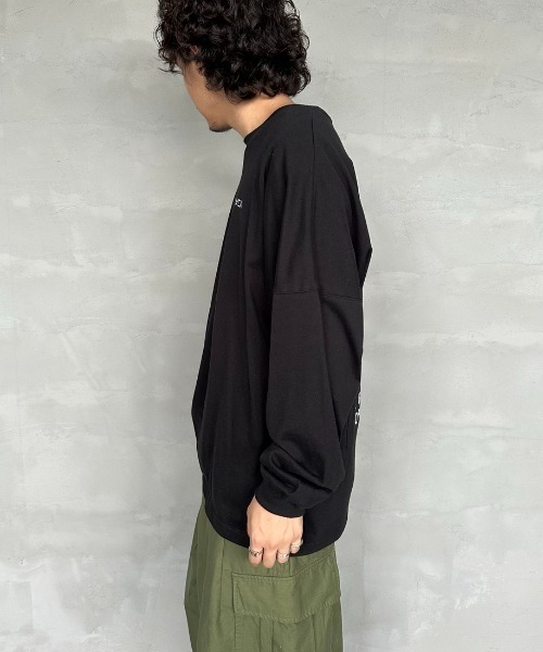 RVCA（ルーカ）の「[RVCA/ルーカ] HI SPEED FLORAL バックグラフィック ロングスリーブTシャツ（Tシャツ/カットソー・レディース・ブラック/ホワイト・L/M）」の20枚目の写真