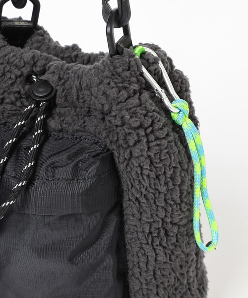 niko and...（ニコアンド）の「オリジナルポケット付きミニショルダーバッグ（ショルダーバッグ・レディース・その他1/ブラック/アイボリー・0）」の13枚目の写真