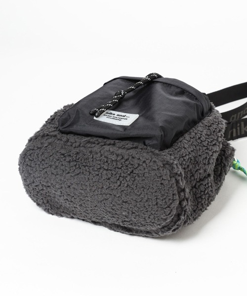 niko and...（ニコアンド）の「オリジナルポケット付きミニショルダーバッグ（ショルダーバッグ・レディース・その他1/ブラック/アイボリー・0）」の22枚目の写真