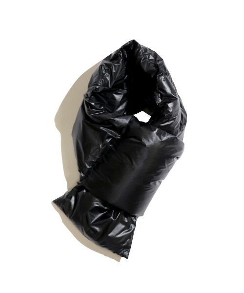 NANGA（ナンガ）の「NANGA / ナンガ PORTABLE LIGHT DOWN MUFFLER ポータブルライトダウンマフラー（マフラー・メンズ・モカ/ブラック/ベージュ・FREE）」の18枚目の写真