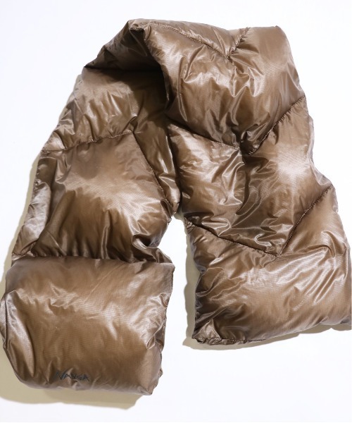 NANGA（ナンガ）の「NANGA / ナンガ PORTABLE LIGHT DOWN MUFFLER ポータブルライトダウンマフラー（マフラー・メンズ・モカ/ブラック/ベージュ・FREE）」の12枚目の写真