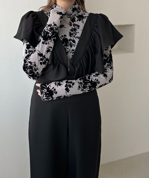 apres jour clair(アプレジュールクレア)の「【apres jour clair】フリルサロペット【ZOZOTOWN限定アイテム】(サロペット/オーバーオール・レディース・ブラウン系その他/ブラック・X-LARGE/フリー)」の1枚目の写真