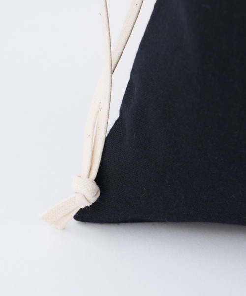 Daily russet(デイリー ラシット)の「巾着ポーチ(S)(ポーチ・レディース・ボルドー/オリーブ/ネイビー/ベージュ/グレー/ブラック・FREE)」の10枚目の写真