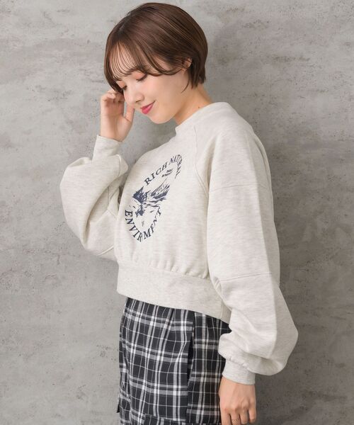 RETRO GIRL(レトロガール)の「裏起毛ショート刺繍トレーナー(スウェット・レディース・ナチュラル/ダークブラウン/ダークブルー・FREE)」の10枚目の写真