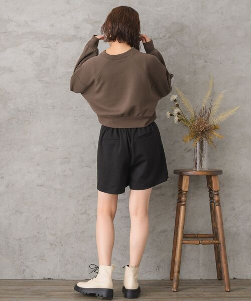 RETRO GIRL(レトロガール)の「裏起毛ショート刺繍トレーナー(スウェット・レディース・ナチュラル/ダークブラウン/ダークブルー・FREE)」の20枚目の写真