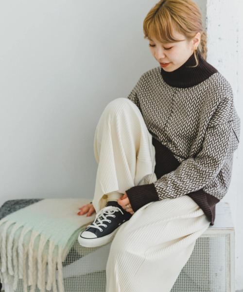 ITEMS URBANRESEARCH（アイテムズ アーバンリサーチ）の「『洗濯可』ハイネックワイドニット2（ニット/セーター・レディース・ホワイト系その他/グリーン系その他/オフホワイト/ブラウン系その他/ブラック/ブルー系その他・FREE）」の8枚目の写真