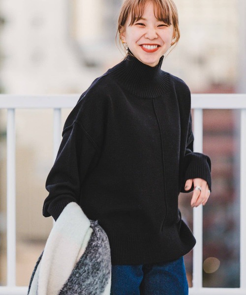 ITEMS URBANRESEARCH（アイテムズ アーバンリサーチ）の「『洗濯可』ハイネックワイドニット2（ニット/セーター・レディース・ホワイト系その他/グリーン系その他/オフホワイト/ブラウン系その他/ブラック/ブルー系その他・FREE）」の15枚目の写真