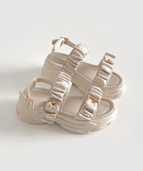 Shoes in Closet(シューズインクローゼット)の「+6.5㎝ 軽量 厚底 ギャザーベルト バックル スポーツ サンダル 6294(サンダル・レディース・ブラック×ブラック/アイボリー/グレー系/ピンク・XS/3L/M/L/LL/S)」の17枚目の写真
