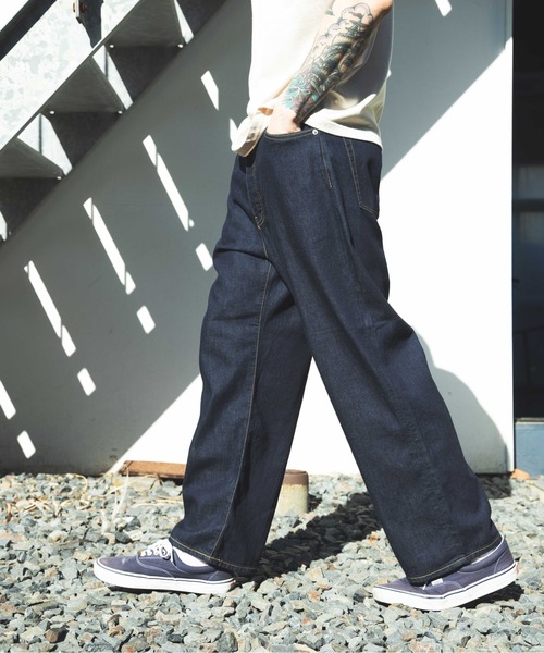 MR.OLIVE(ミスターオリーブ)の「RINSE WASH 8oz DENIM / 5 POCKET WIDE JEANS / M241103(デニムパンツ・メンズ・ブラック/インディゴブルー/キナリ・LARGE/SMALL/MEDIUM)」の6枚目の写真