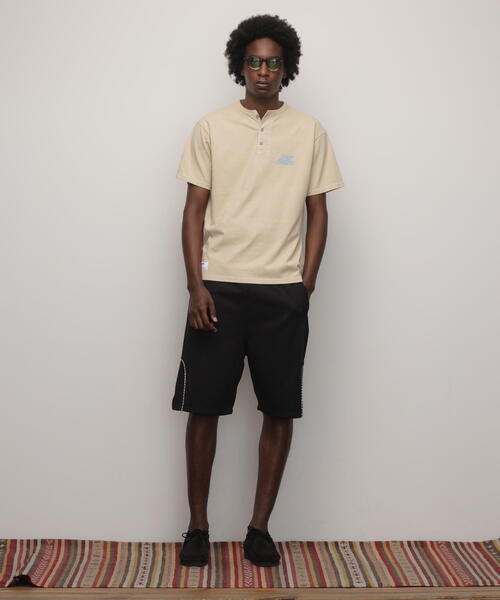schott(ショット)の「Schott/ショット/HENLEY T-SHIRT"SEWING MACHINE"/ヘンリーTシャツ "ソーイングマシーン"(Tシャツ/カットソー・メンズ・ベージュ/ブラック・S/M/L/XL)」の7枚目の写真