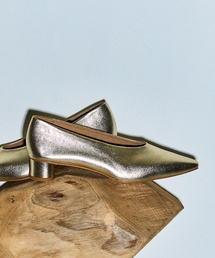 GRISE3cmレザーソフトパンプス