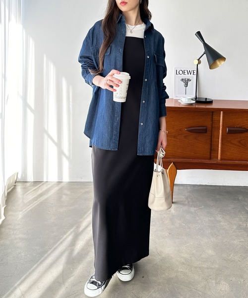 GeeRA(ジーラ)の「オーバーサイズデニムシャツ(シャツ/ブラウス・レディース・ライトブルー/ネイビー・MEDIUM/LARGE)」の12枚目の写真
