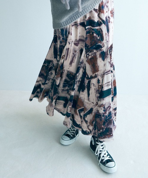 marjour(マージュール)の「ART PRINT SKIRT(スカート・レディース・ブルー/ベージュ・M)」の2枚目の写真