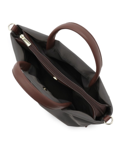 Legato Largo(レガートラルゴ)の「【一部店舗限定】【Legato Largo/レガートラルゴ】肩楽ショルダーバッグ(ショルダーバッグ・レディース・グレー/ネイビー/ブラウン系その他3・FREE)」の17枚目の写真