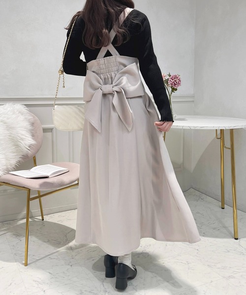 apres jour（アプレジュール）の「取り外しリボン＋サス付きジャンスカ【ZOZOTOW限定アイテム】（ジャンパースカート・レディース・グレイッシュベージュ/ブラック/ブラック系その他・X-LARGE/フリー）」の3枚目の写真