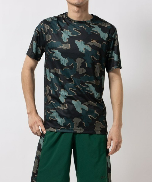 Reebok（リーボック）の「トレイン モーション カモ テック Tシャツ / TRAIN MOTION CAMO TECHTEE（Tシャツ/カットソー・メンズ・ブラック×ブルー/ブラック/アッシュ・LARGE/MEDIUM/SMALL/XX-LARGE/X-LARGE）」の2枚目の写真