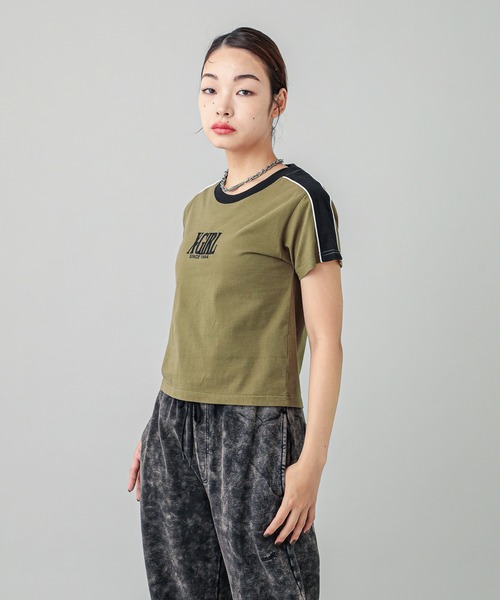 X-girl（エックスガール）の「CONTRAST STRIPE S/S BABY TEE（Tシャツ/カットソー・レディース・オリーブ/ホワイト/チャコール・S/M）」の10枚目の写真