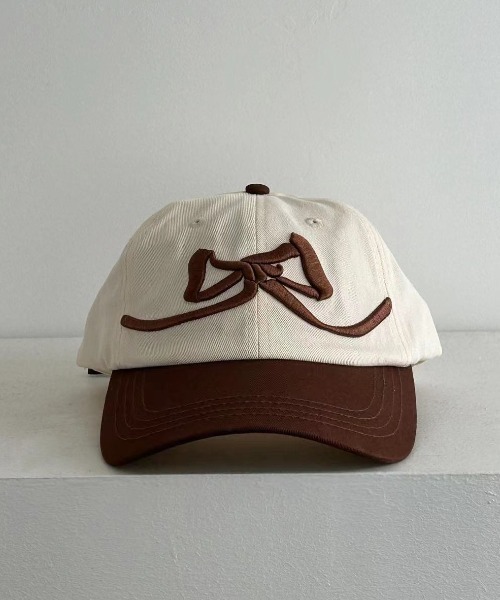 Vipoa(ヴィポア)の「big ribbon cap(キャップ・レディース・アイボリー/パープル・FREE)」の5枚目の写真