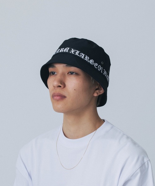 XLARGE（エクストララージ）の「OLD ENGLISH BUCKET HAT（ハット