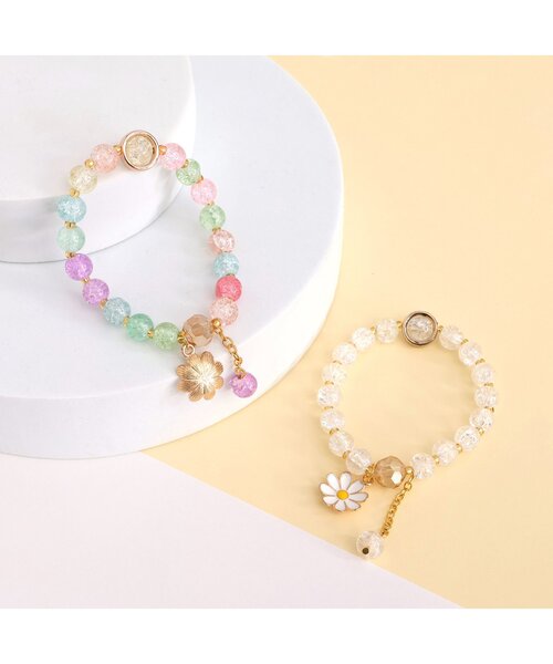 apres les cours（アプレレクール）の「お花ビーズブレスレット（ブレスレット・キッズ・レインボー/オフホワイト・FREE）」の3枚目の写真