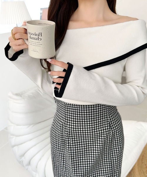 mily bilet（ミウィビレット）の「【mily bilet】トレンド美スタイル。２WAYアシンメトリーオフショルダーリブニット（ニット/セーター・レディース・アイボリー/ブルー/チャコールグレー/アイボリー系/ブラック系その他/ピンク系その他・LARGE/MEDIUM/SMALL/X-LARGE）」の19枚目の写真