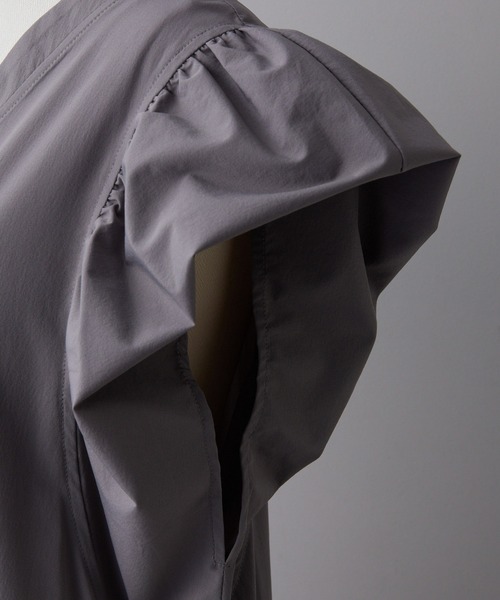 ear PAPILLONNER（イアパピヨネ）の「《袖フォルムチェンジ可能  