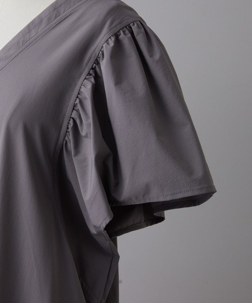 ear PAPILLONNER（イアパピヨネ）の「《袖フォルムチェンジ可能  