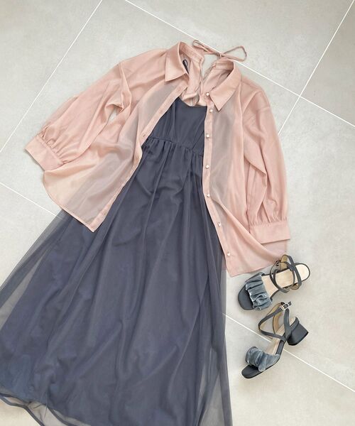 MAJESTIC LEGON（マジェスティックレゴン）の「バックレースアップパールシアーシャツ（シャツ/ブラウス・レディース・アイボリー/ピンクベージュ/ライトブルー/チャコールグレー/ライトグリーン・MEDIUM）」の22枚目の写真